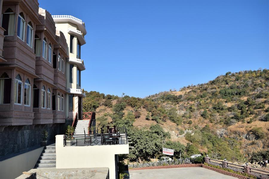 Hotel Garh Kumbha 贡珀尔格尔 外观 照片