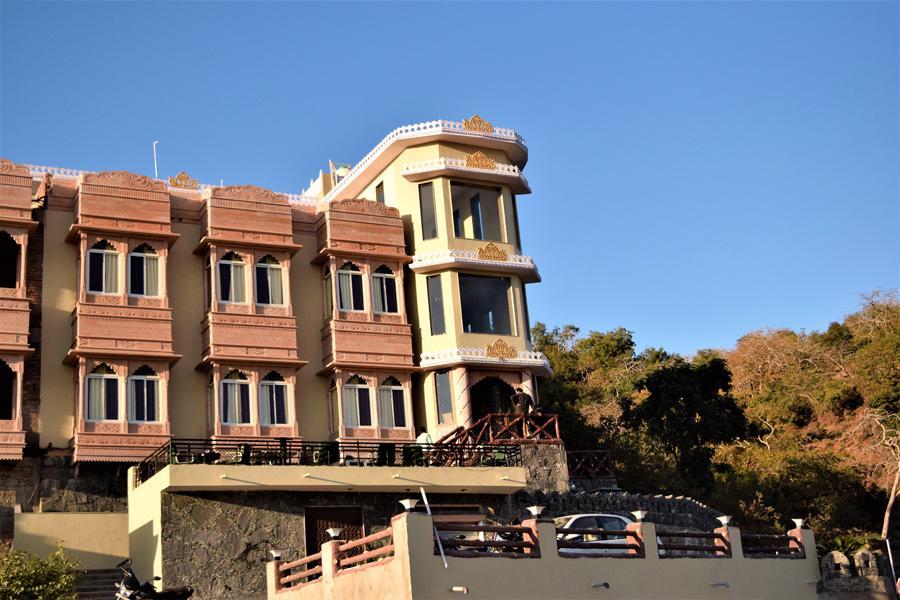 Hotel Garh Kumbha 贡珀尔格尔 外观 照片