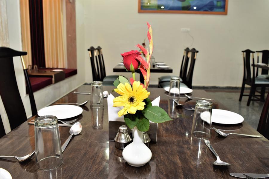 Hotel Garh Kumbha 贡珀尔格尔 外观 照片